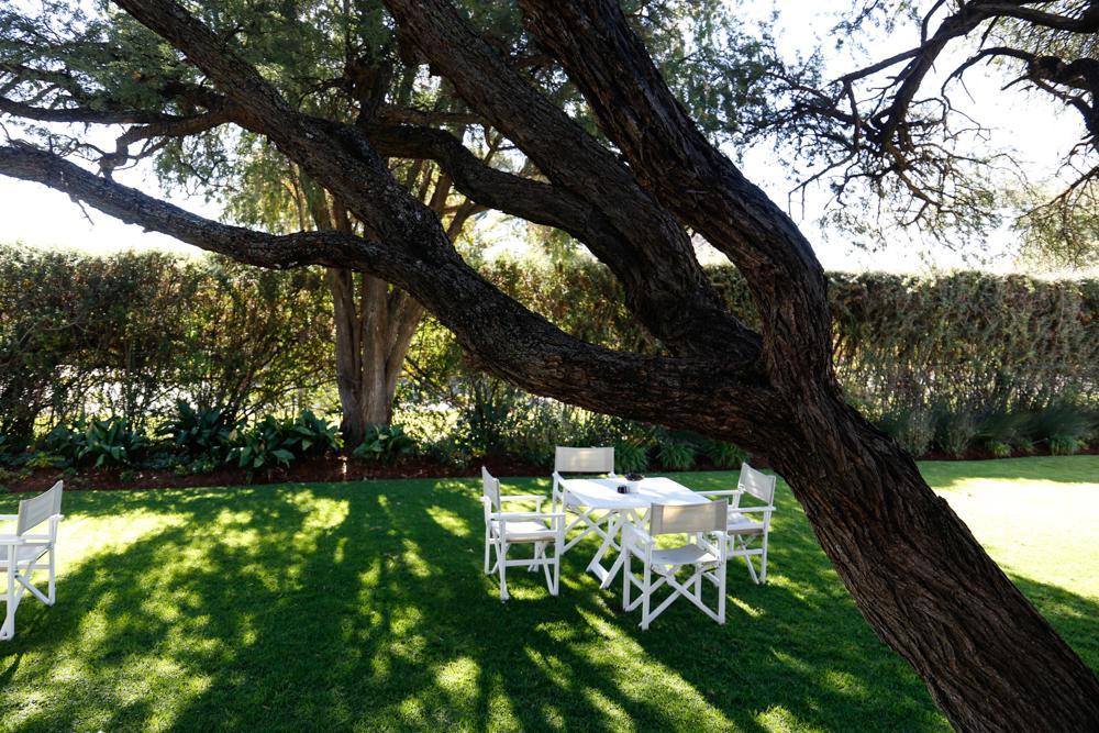 The Hedge Guesthouse Куруман Екстериор снимка