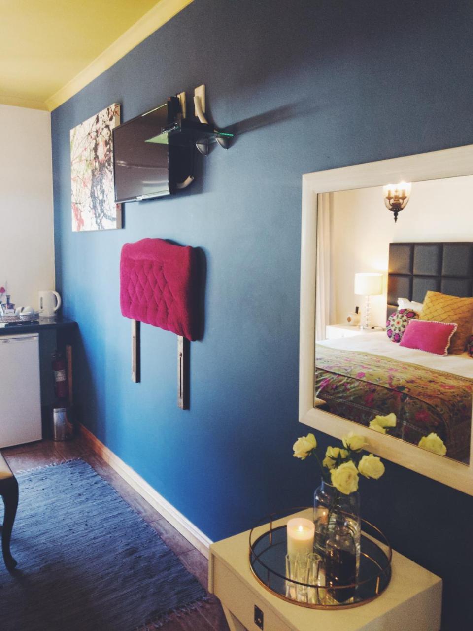 The Hedge Guesthouse Куруман Екстериор снимка